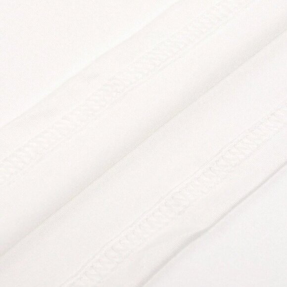 White Casual Women's Round Neck Short Sleeve Floral & Bus Print Loose T-Shirt - Picture 3 of 4